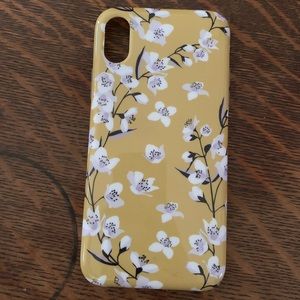 Yellow flowered iPhone X/XS case